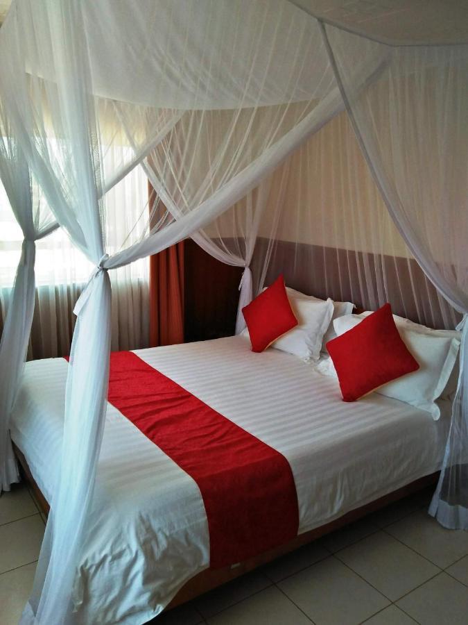 Bomen Hotel Isiolo Dış mekan fotoğraf